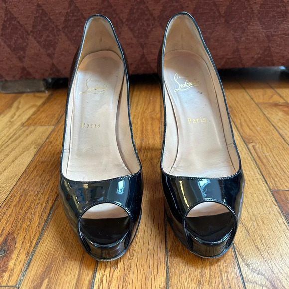 Christian Louboutin Black Very Privé 120 Patent, size 38.5 - Picture 4 of 15